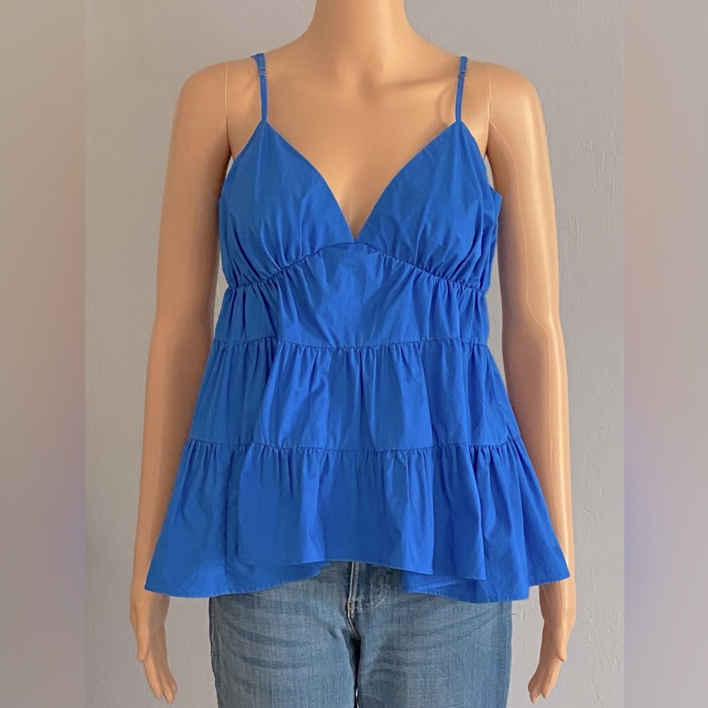 A LOVES A V NECK SLEEVELESS TIERED  POPLIN TOP SZ M
